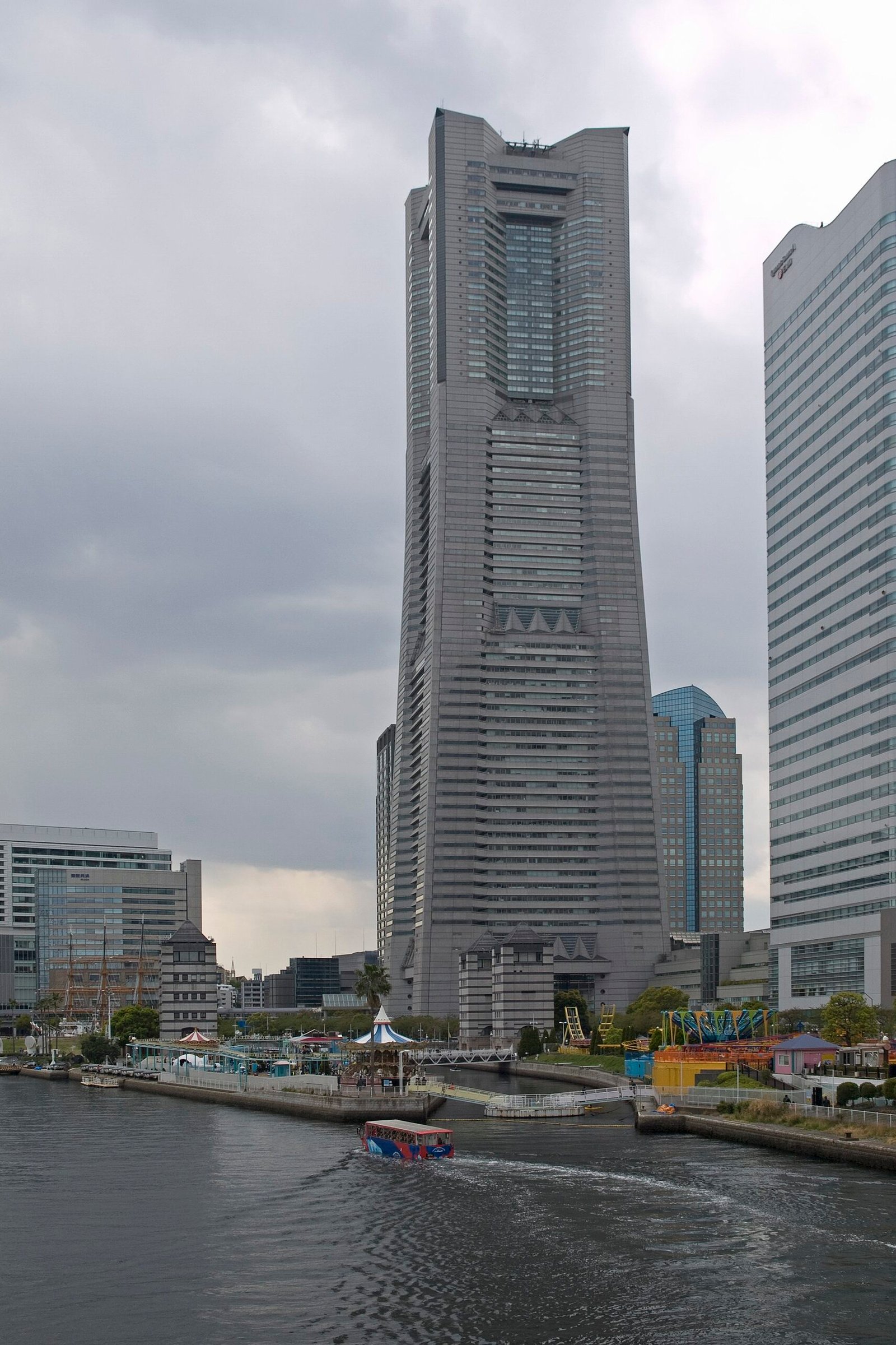 Yokohama Landmark Tower seen from Kokusai Bridge, standing over the Minato Mirai waterfront.